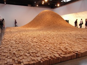 Pace Gallery展出Maya Lin的新作。無聊但是夠大夠氣派。